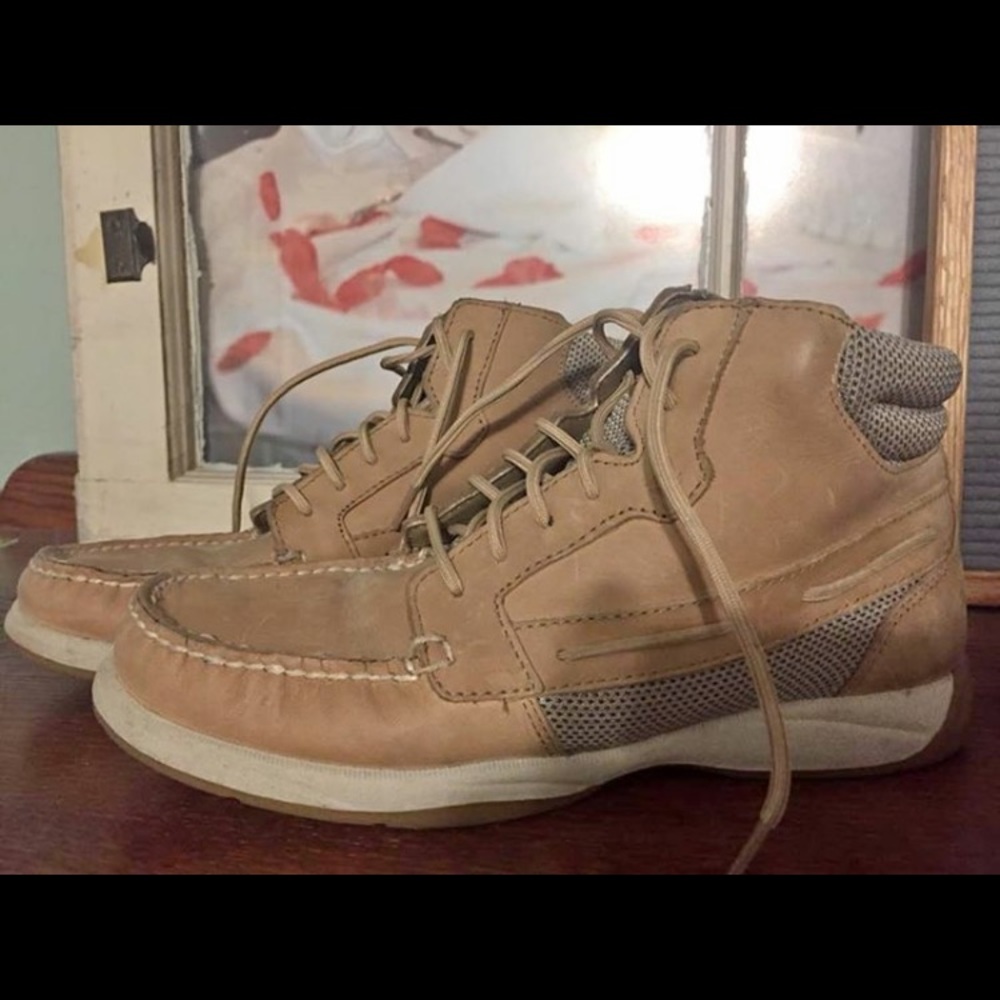 Sperry boots